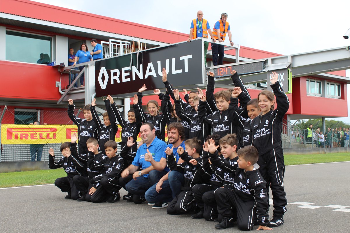Aszturiai_bajnoksag_es_Open_Renault-twit