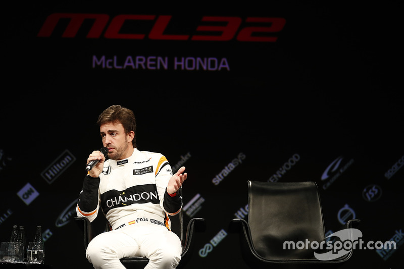 McLaren_MCL32_bemutato17-2-23.jpg